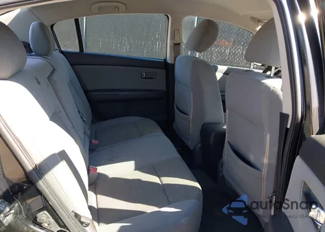 2010 Nissan Sentra 2.0S z USA, uszkodzony, nr VIN 3N1AB6AP9AL661336